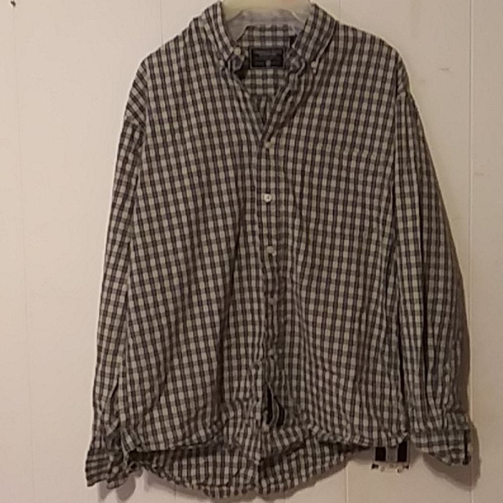 American eagle button down long sleeve shirt